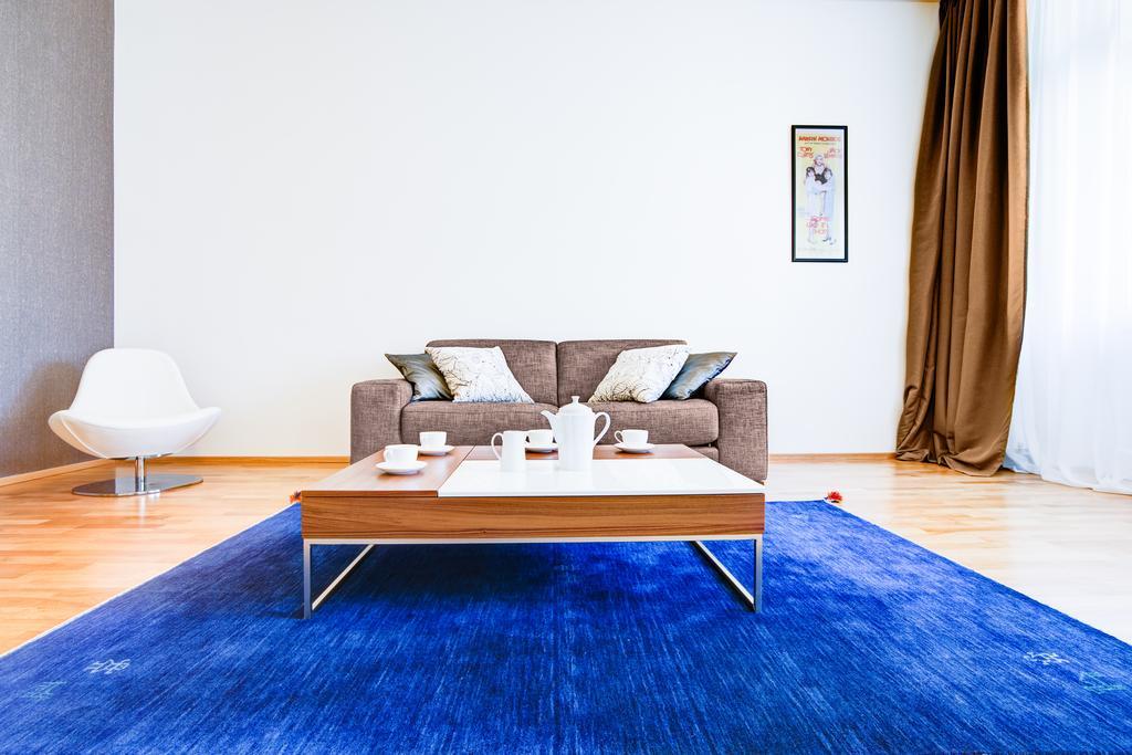 Apartment Bishop *